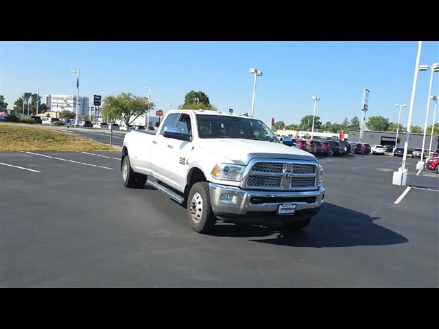2017 Ram 3500 Laramie photo 2