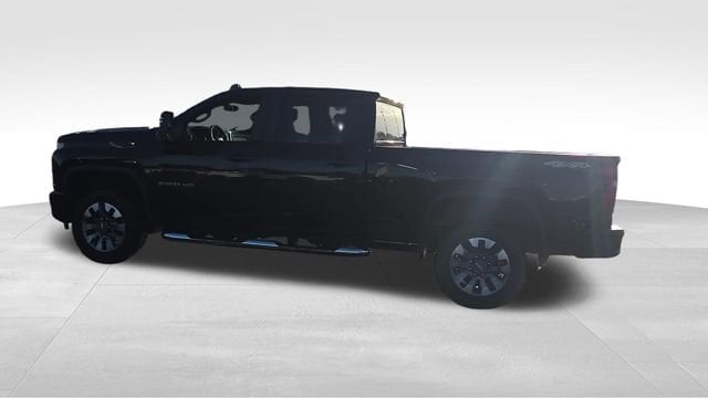 2023 Chevrolet Silverado 2500HD Custom - Photo 9