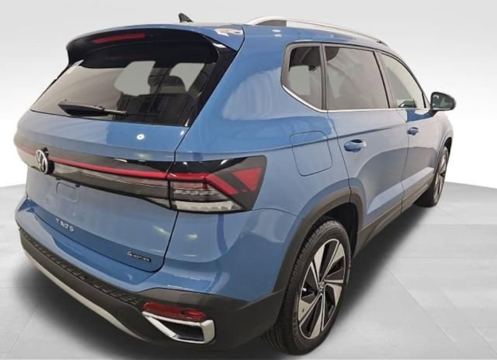 Used 2025 Volkswagen Taos 1.5T SE SUV