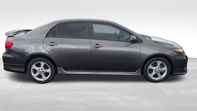 Used 2013 Toyota Corolla S with VIN 5YFBU4EE2DP094015 for sale in Bourbonnais, IL