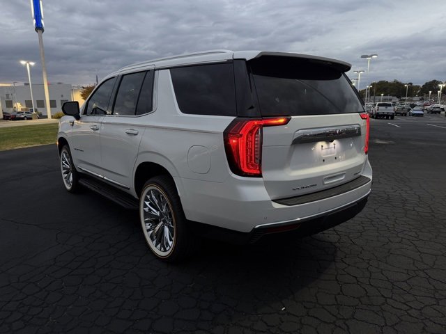 2023 Gmc Yukon SLT photo 2