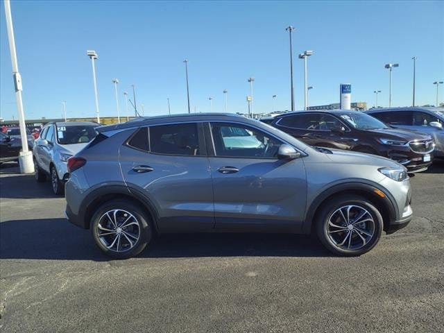 Certified 2021 Buick Encore GX Select with VIN KL4MMDSL6MB099870 for sale in Bourbonnais, IL