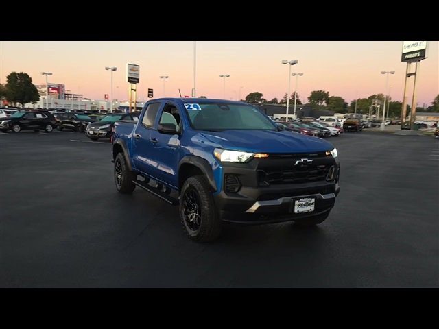 2024 Chevrolet Colorado Trail Boss photo 3