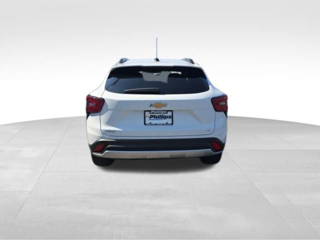 Used 2025 Chevrolet Trax LT SUV