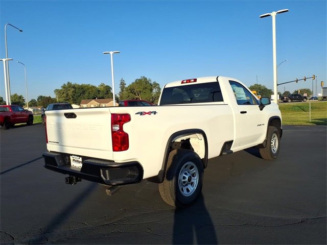 2026 Chevrolet Silverado 2500HD photo 3