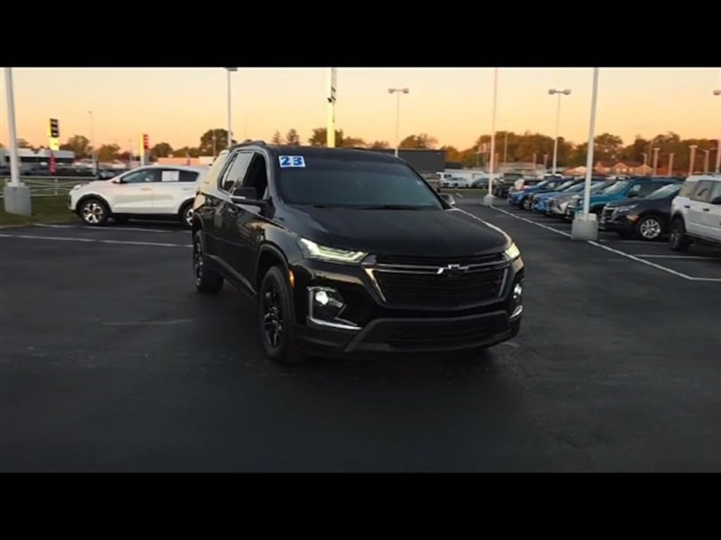 Used 2023 Chevrolet Traverse LT Leather SUV