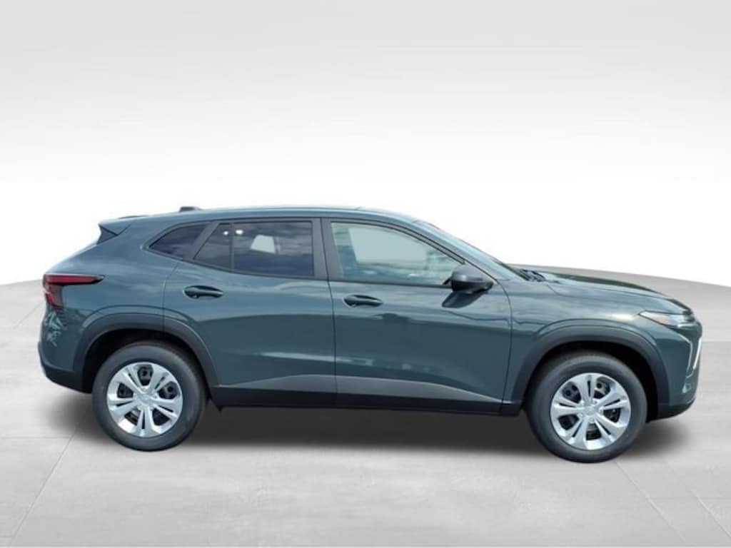 New 2026 Chevrolet Trax LS SUV