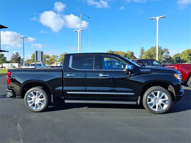 2026 Chevrolet Silverado 1500 High Country photo 2