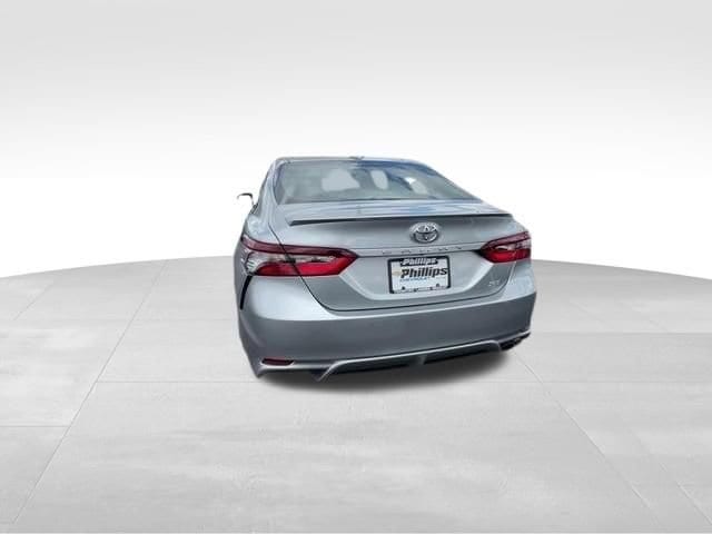 2024 Toyota Camry SE - Photo 13