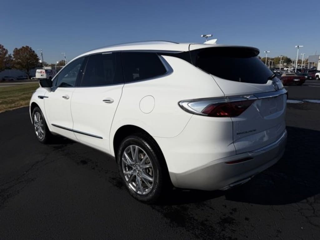 Used 2023 Buick Enclave Essence SUV