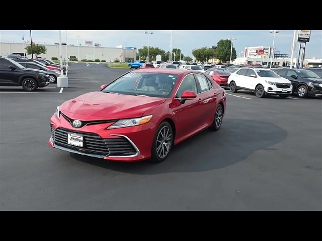 2023 Toyota Camry XLE photo 4
