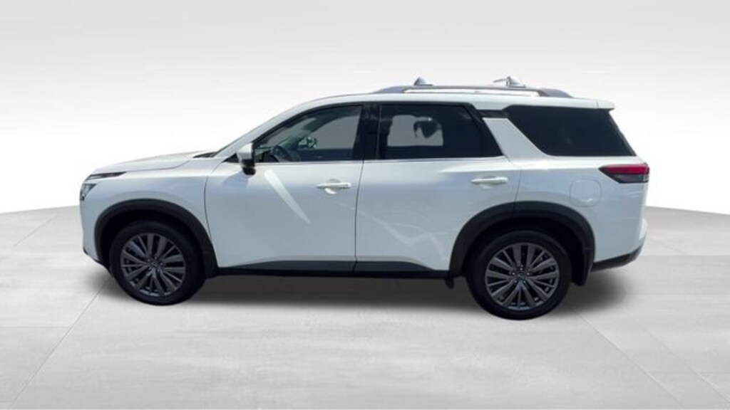 Used 2023 Nissan Pathfinder SL 4WD SUV