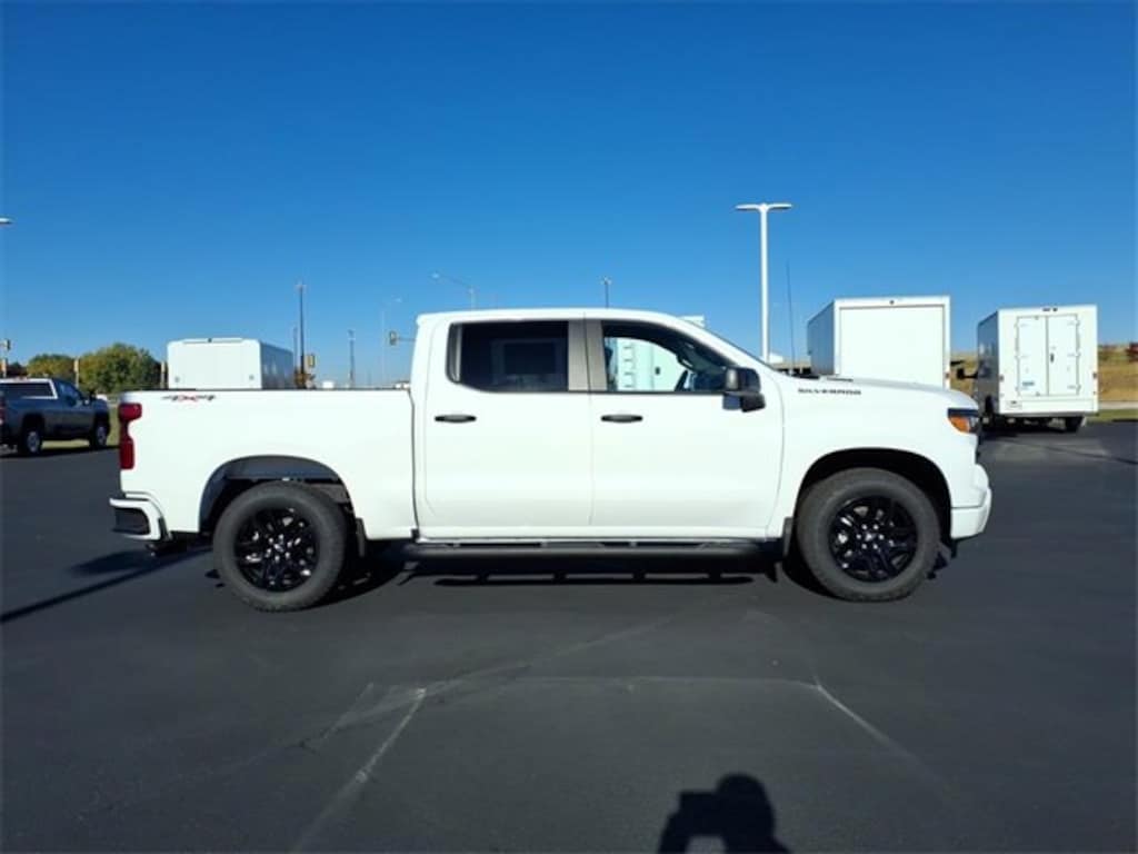New 2026 Chevrolet Silverado 1500 Custom Truck