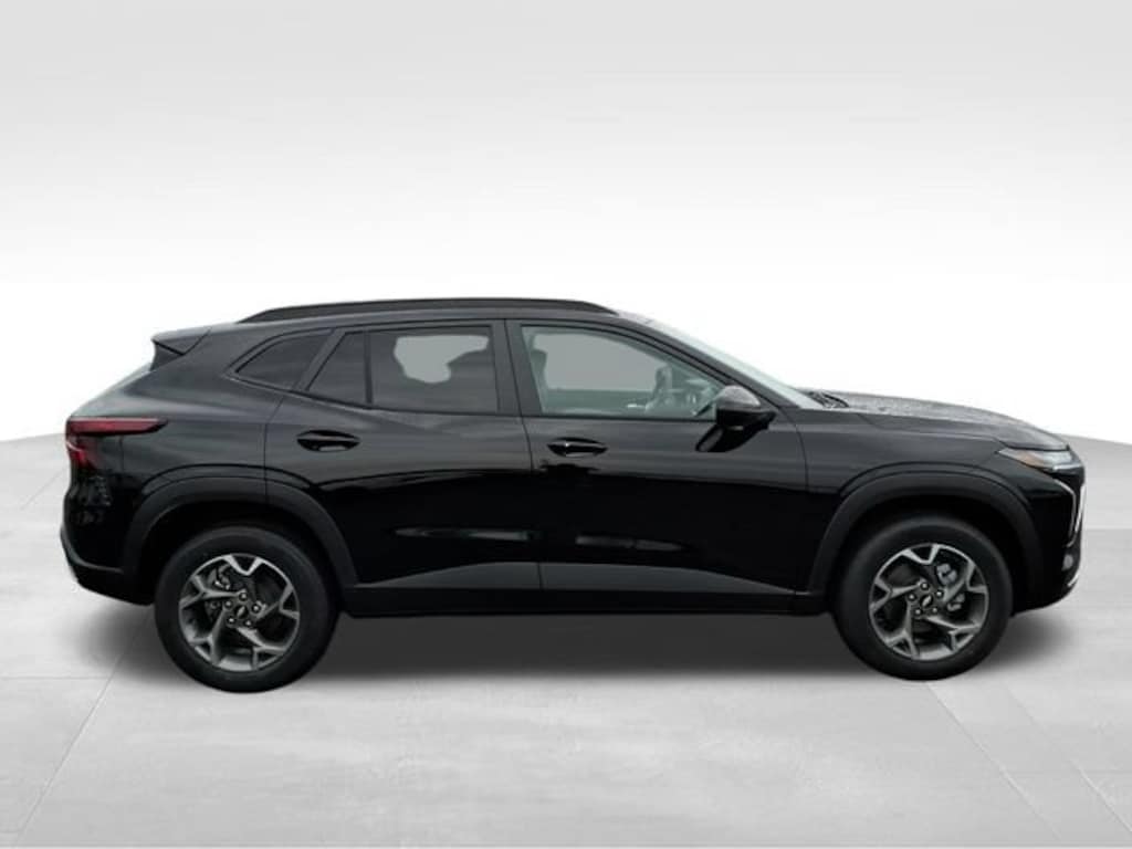 New 2026 Chevrolet Trax LT SUV