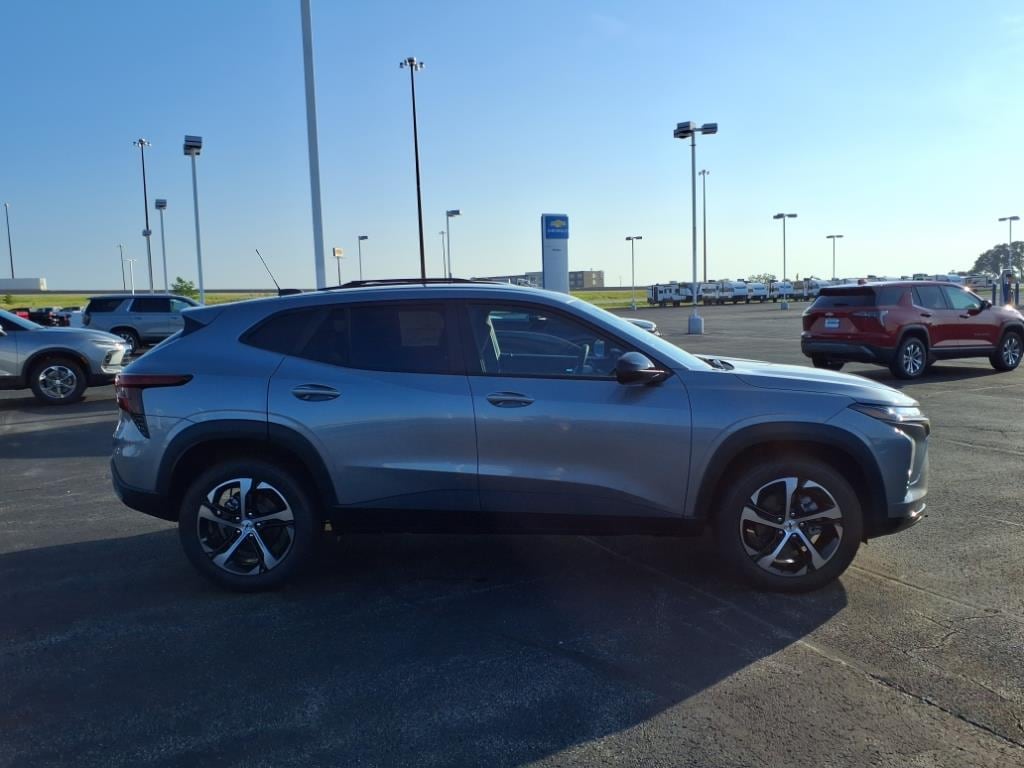 New 2025 Chevrolet Trax 1RS SUV