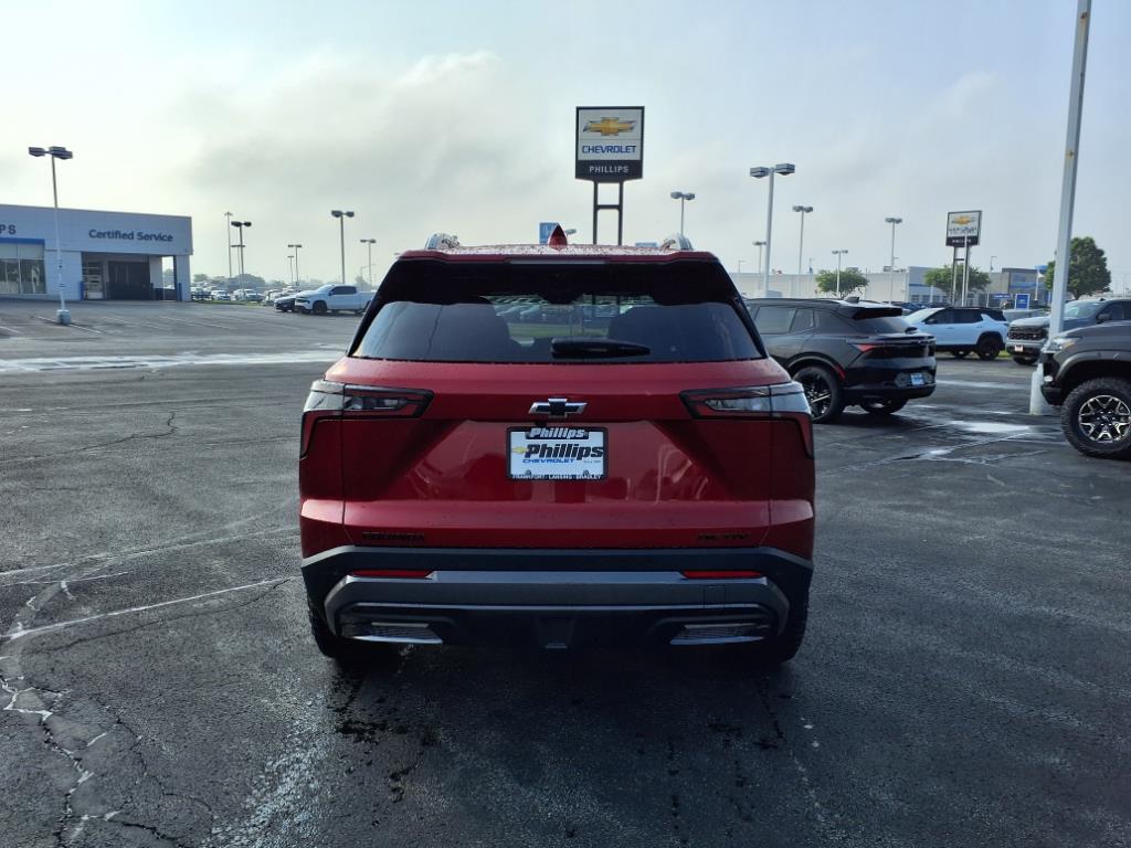2026 Chevrolet Equinox ACTIV photo 2