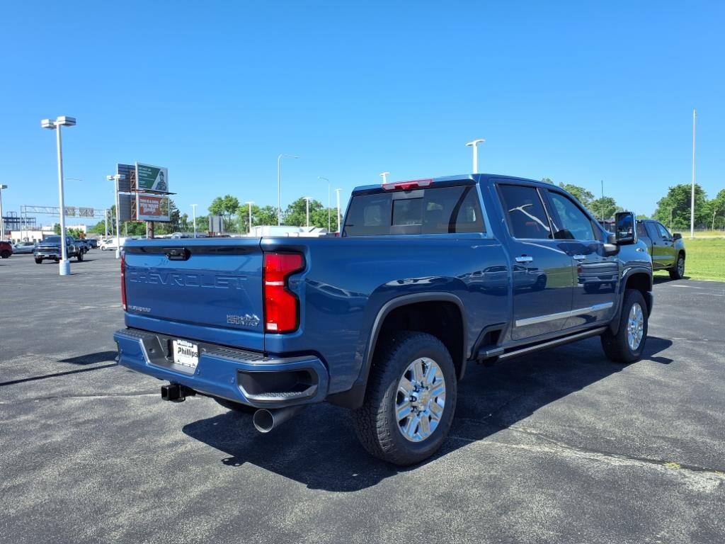 New 2025 Chevrolet Silverado 2500 HD High Country Truck Crew Cab