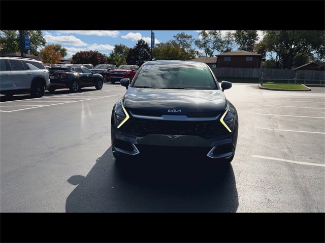 2023 Kia Sportage LX photo 3