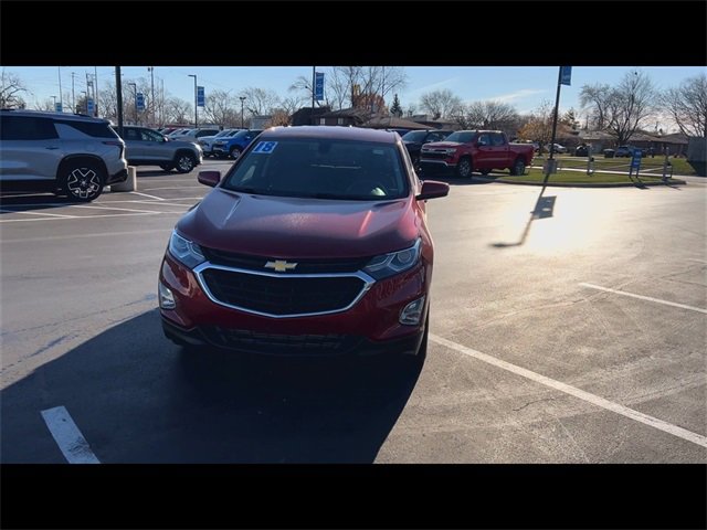 2018 Chevrolet Equinox LT photo 3