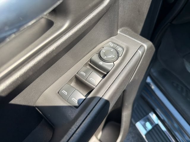 2021 Chevrolet Silverado 1500 Custom - Photo 13