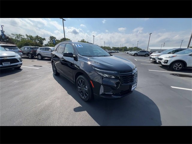 2024 Chevrolet Equinox RS photo 2