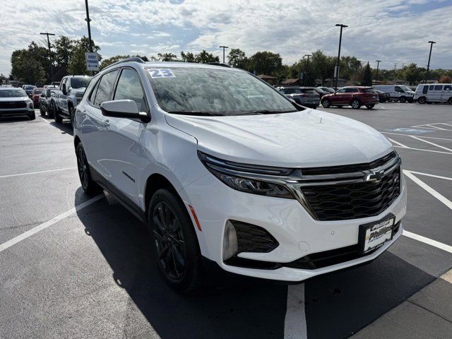 2023 Chevrolet Equinox RS photo 2