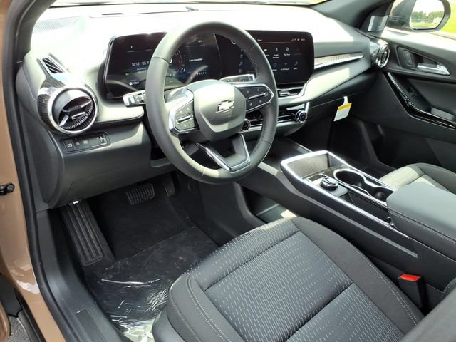 2027 Chevrolet Equinox LT - Photo 5