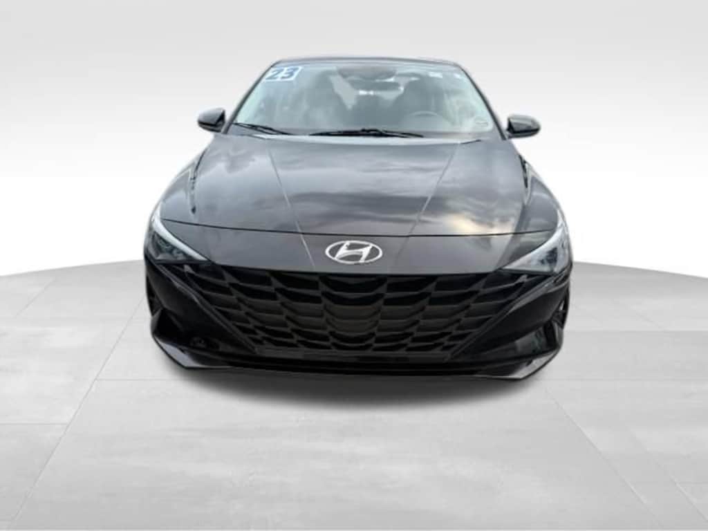 Used 2023 Hyundai Elantra SEL Sedan