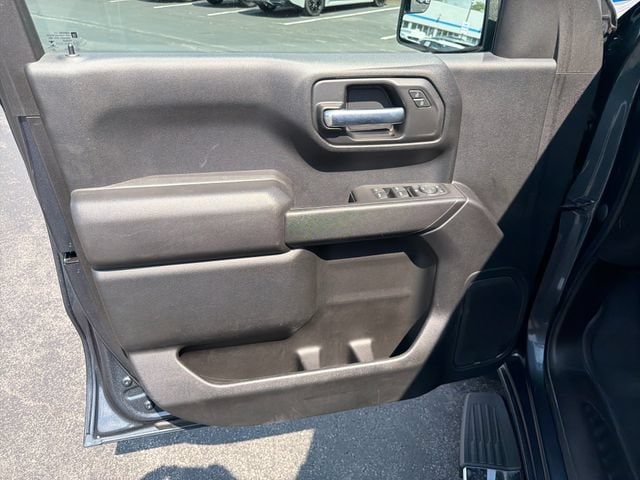 2021 Chevrolet Silverado 1500 Custom - Photo 11