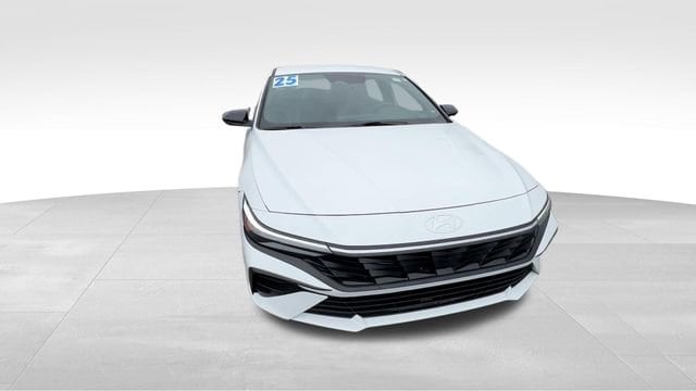 2025 Hyundai Elantra SEL - Photo 9