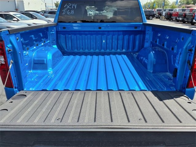 2026 Chevrolet Silverado 1500 LT photo 4