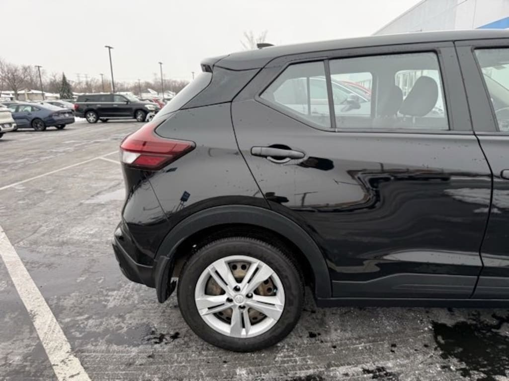Used 2022 Nissan Kicks S SUV