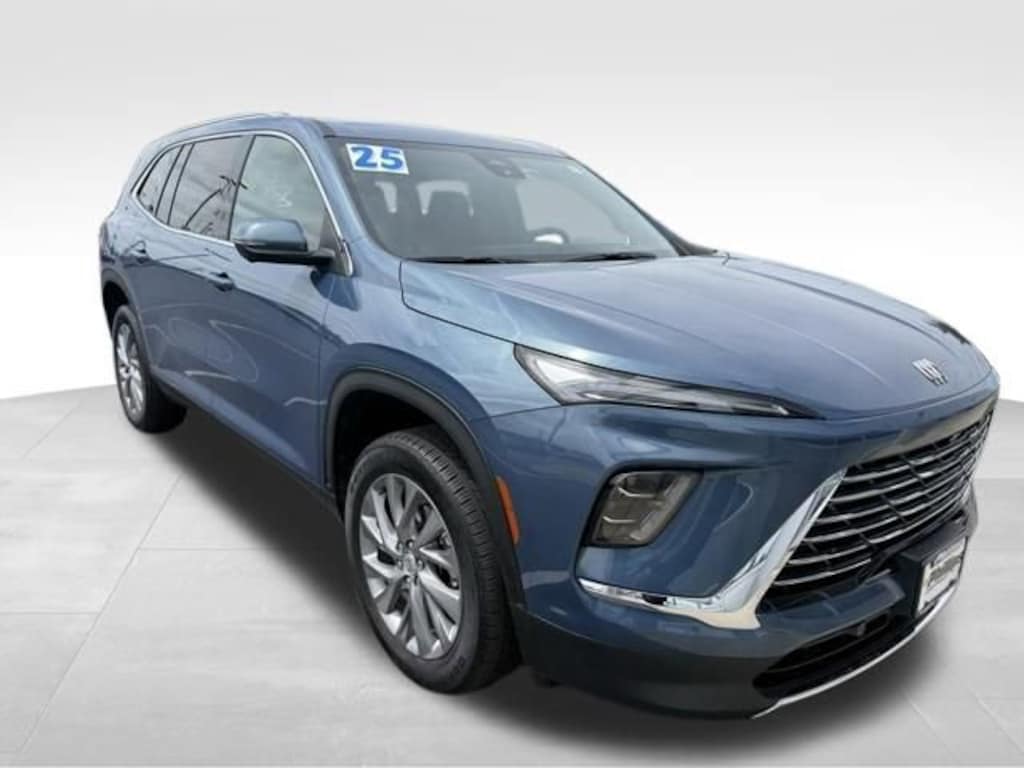 Used 2025 Buick Enclave Preferred SUV