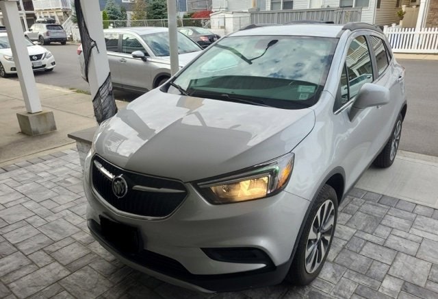 2022 Buick Encore Preferred's photo