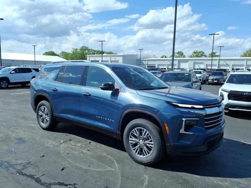 New 2026 Chevrolet Traverse LT SUV