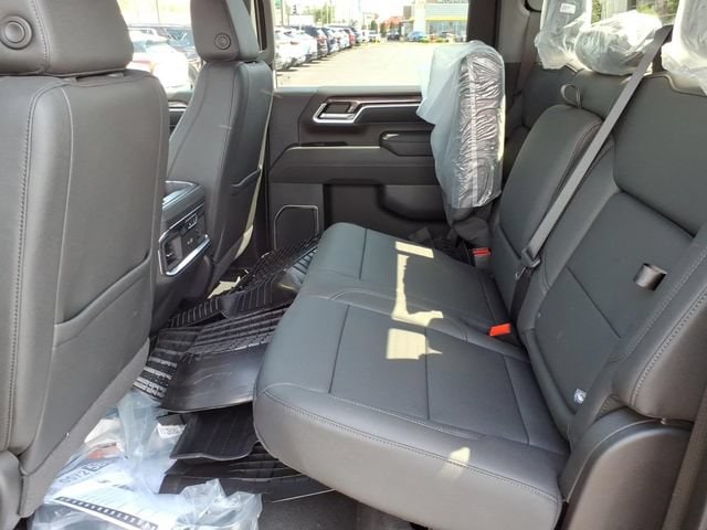 2026 Chevrolet Silverado 2500 HD LTZ - Photo 9