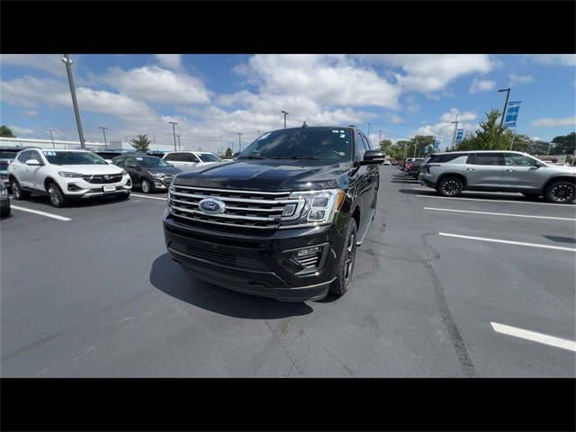 2021 Ford Expedition XLT MAX photo 3