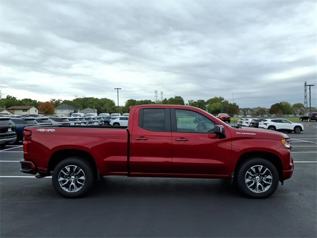 2026 Chevrolet Silverado 1500 RST photo 2