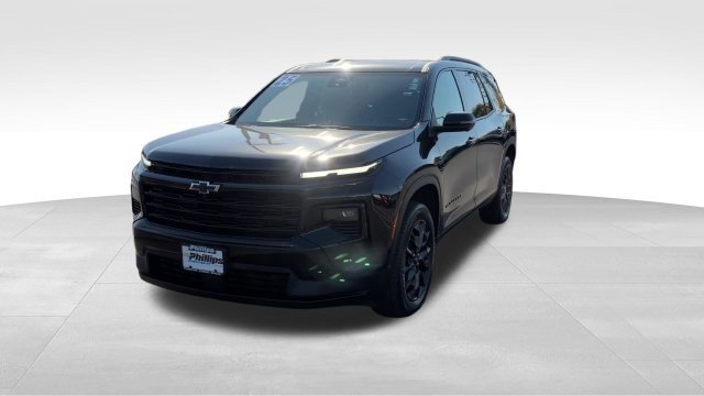 Used 2025 Chevrolet Traverse LT SUV