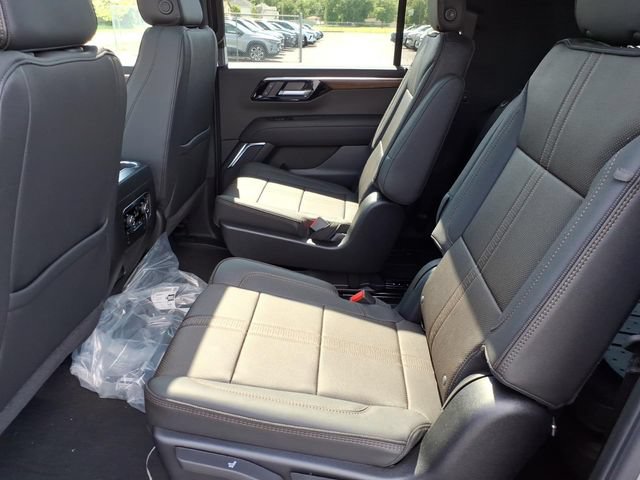 2026 Chevrolet Suburban High Country - Photo 8