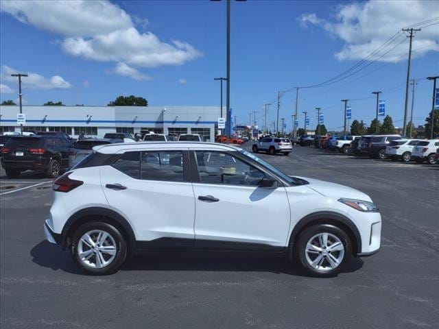 Used 2023 Nissan Kicks S with VIN 3N1CP5BV9PL525718 for sale in Lansing, IL