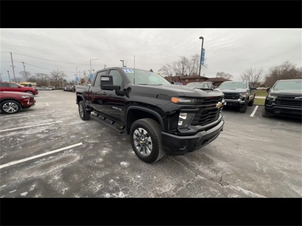 Used 2024 Chevrolet Silverado 2500 HD Custom Truck