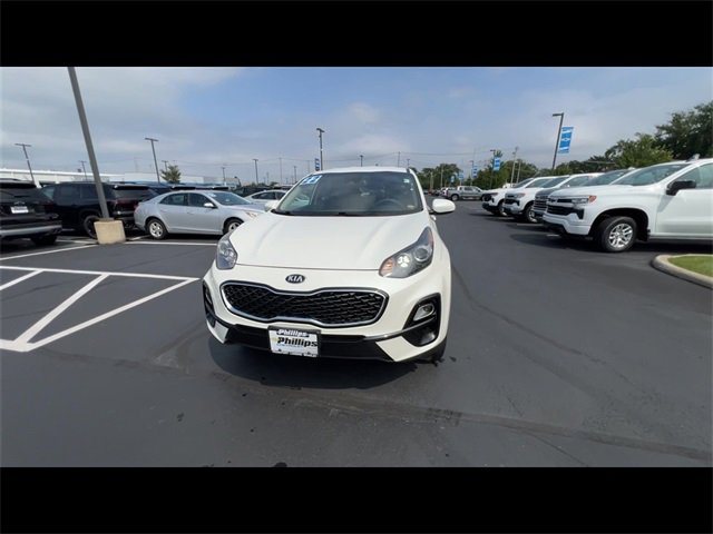 2022 Kia Sportage LX photo 2