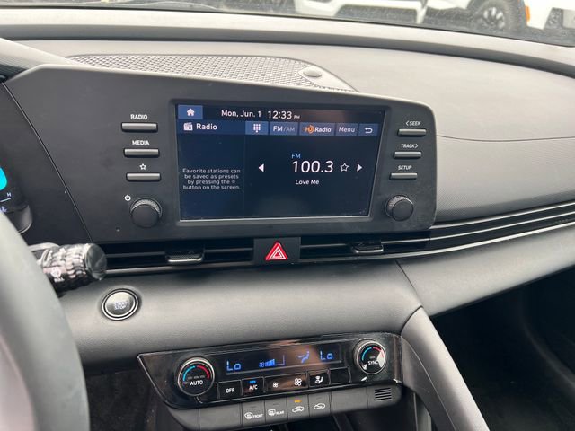 2025 Hyundai Elantra SEL - Photo 20
