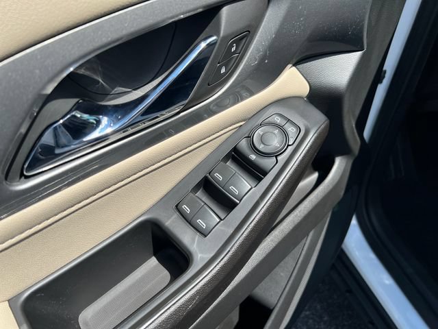 2023 Chevrolet Traverse LS - Photo 16