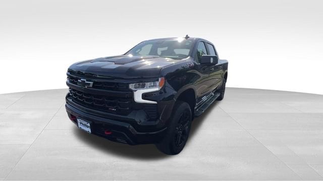2025 Chevrolet Silverado 1500 LT Trail Boss - Photo 2