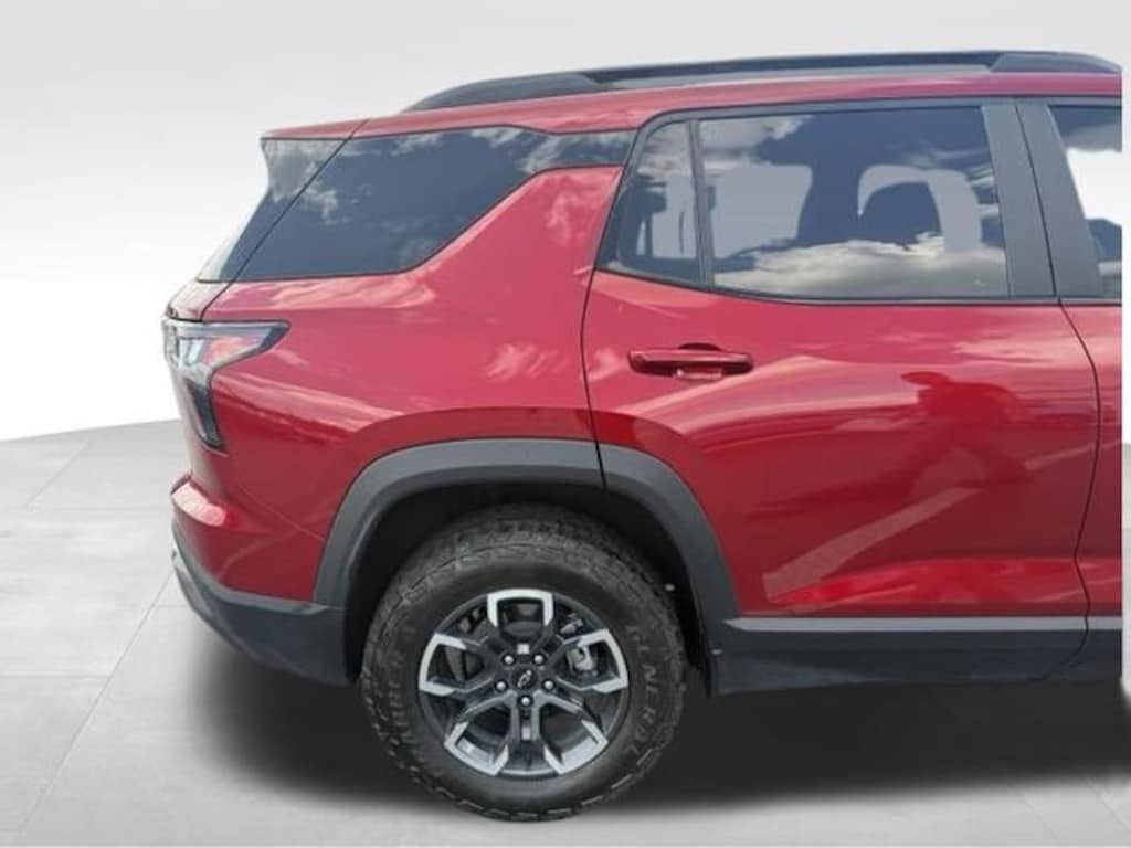 Used 2025 Chevrolet Equinox Activ SUV