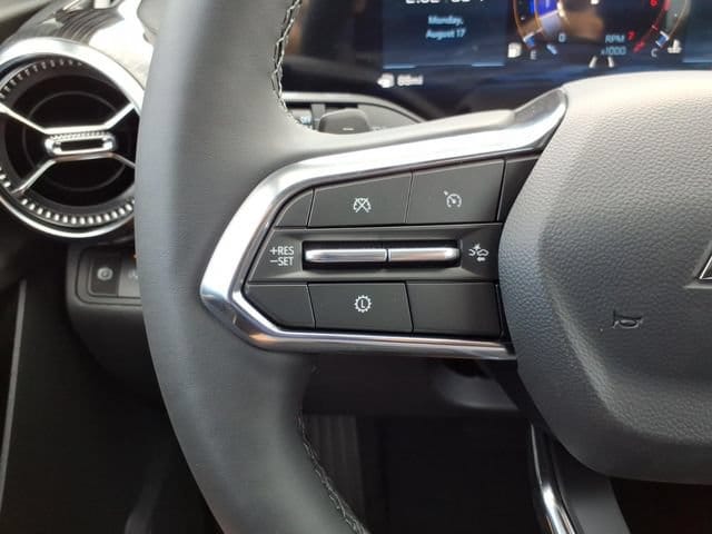 2027 Chevrolet Equinox LT - Photo 13