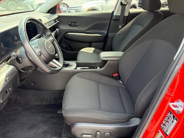 2025 Hyundai Kona SEL - Photo 10