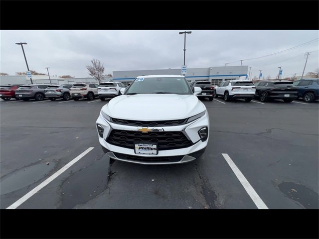 2024 Chevrolet Blazer 2LT photo 3